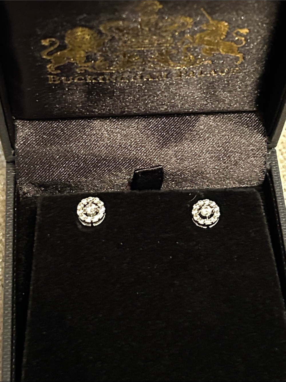 Buckingham Palace Diamanté Stud Earrings, NIB, silvertone - Picture 2 of 4